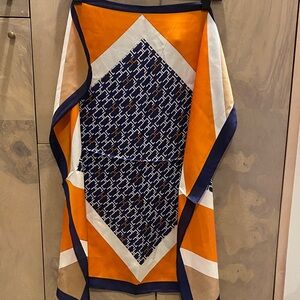 Geometric Pattern Scarf